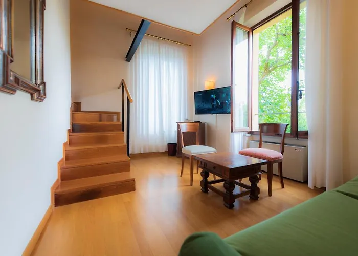 Villa Scacciapensieri Boutique Hotel