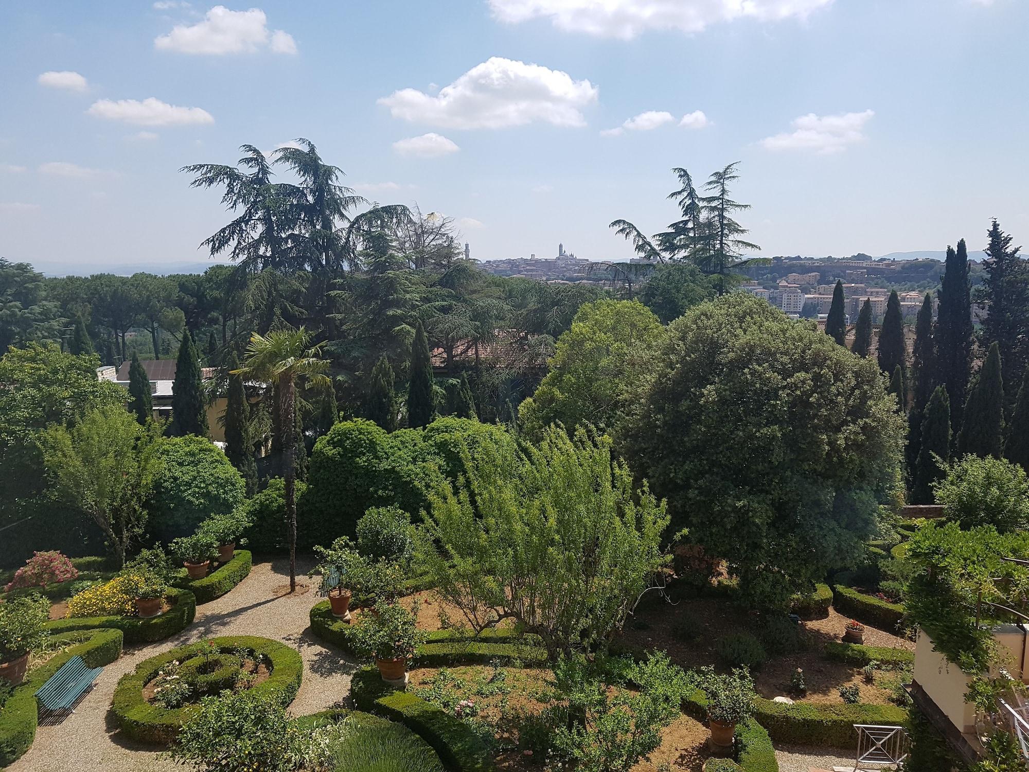 Scacciapensieri Boutique Hotel 4*